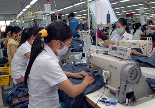 Anysew.vn_Nhập khẩu nguyên liệu dệt may tăng đột biến