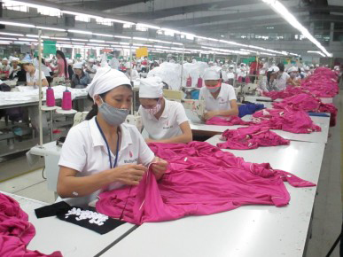 Anysew.vn_Công nhân lao động dệt - may: Những nỗi khổ không giống ai